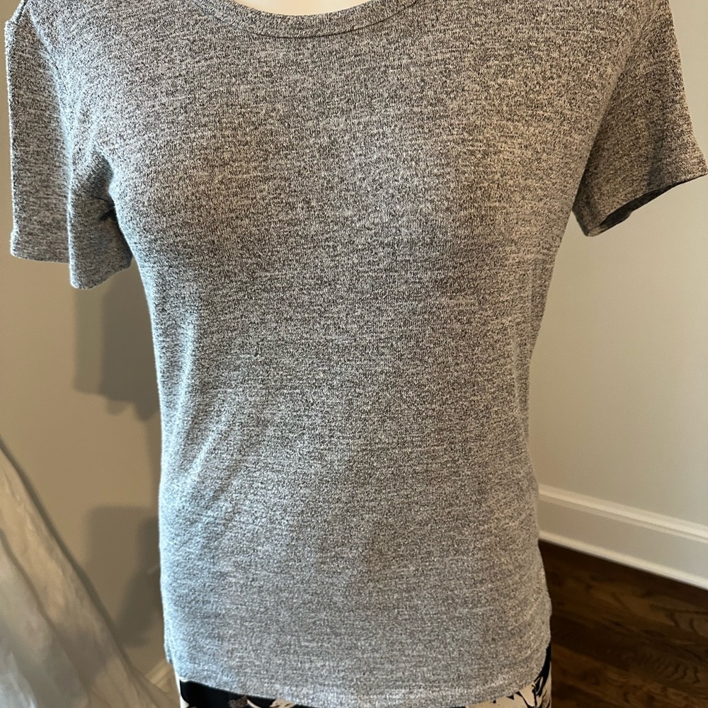 Wilfred Heather Gray Short Sleeve Tee